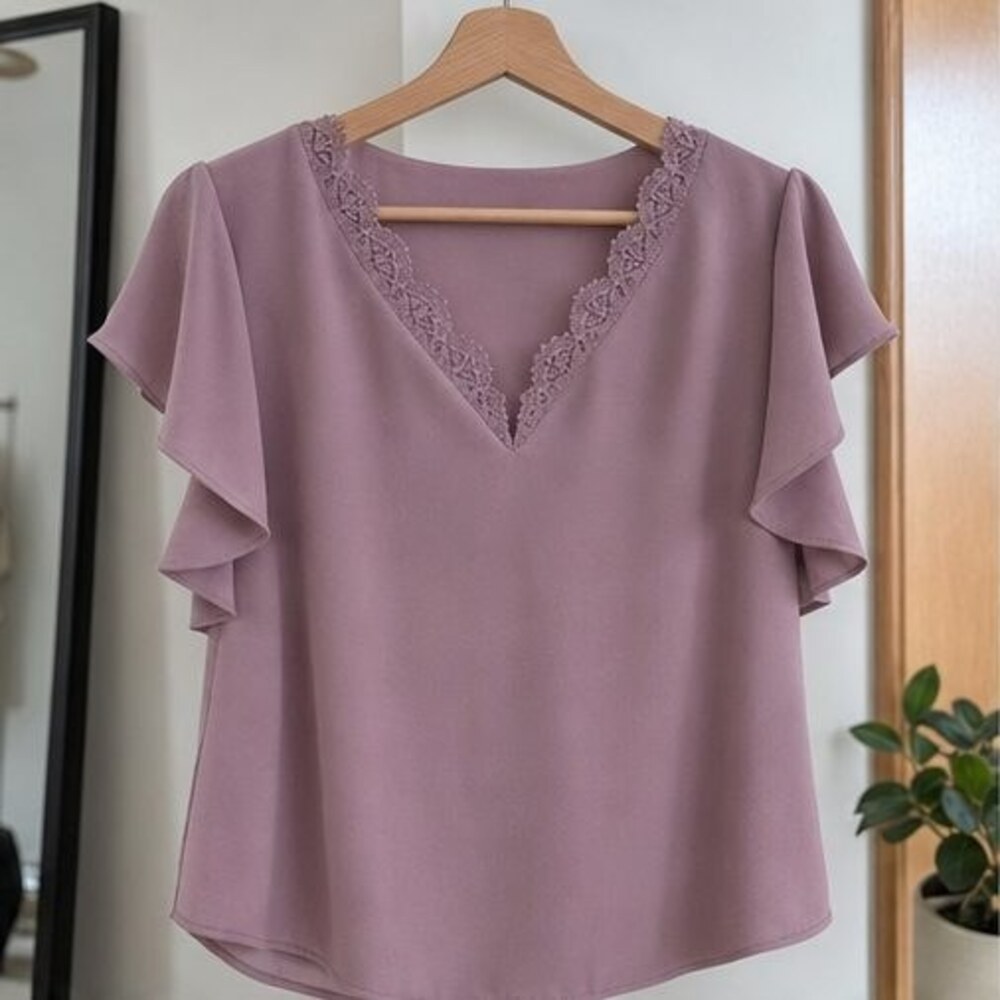Mauve Lace Trim Top